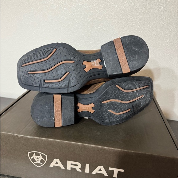 Ariat Two-Tone Western Boots - Picture 4 of 4